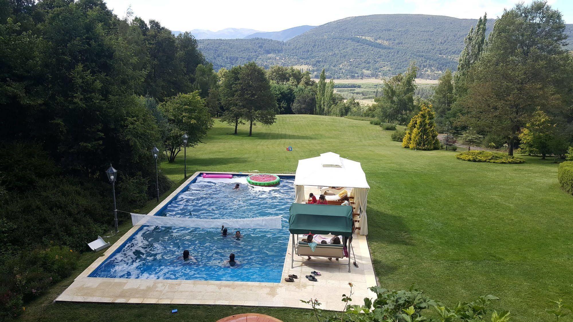 Rotui Apart Hotel San Martín de los Andes Buitenkant foto